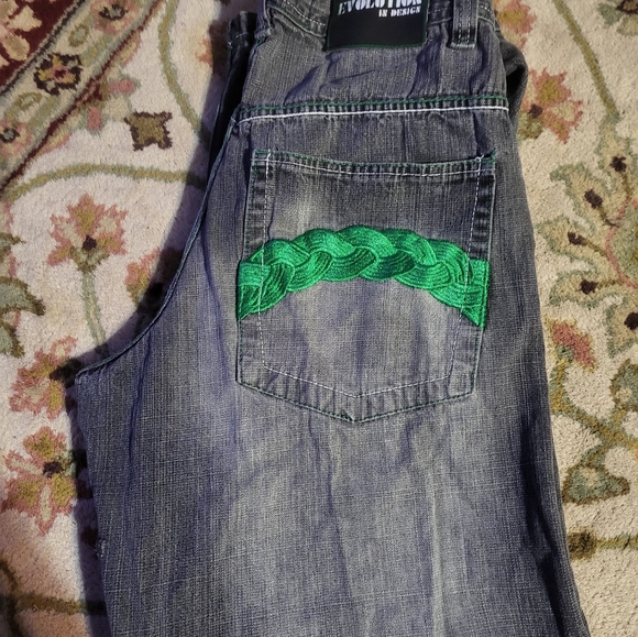 Jeans - Picture 4 of 4